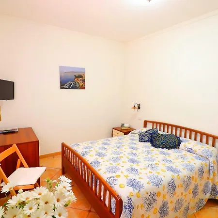 La Maison De Titty & Margherita فندق مبيت وإفطار بيانو دي سورينتو