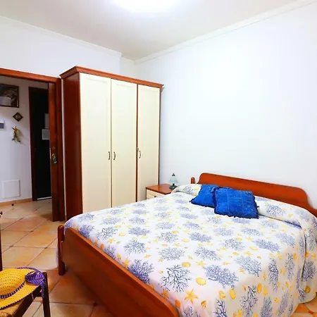 فندق مبيت وإفطار La Maison De Titty & Margherita بيانو دي سورينتو