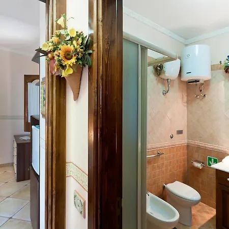 La Maison De Titty & Margherita Bed & Breakfast 5*